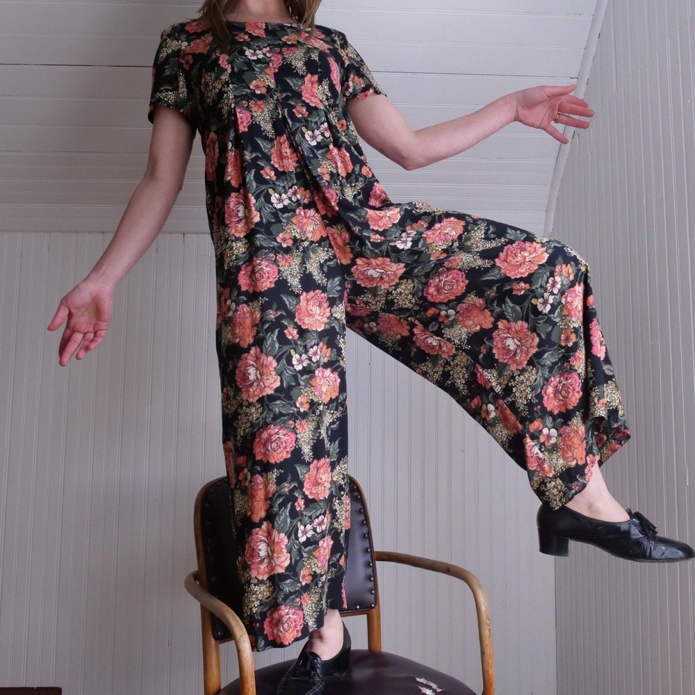 Vintage 90s Wrapper dark floral‎ rayon wide leg jumpsuit - Picture 2 of 8